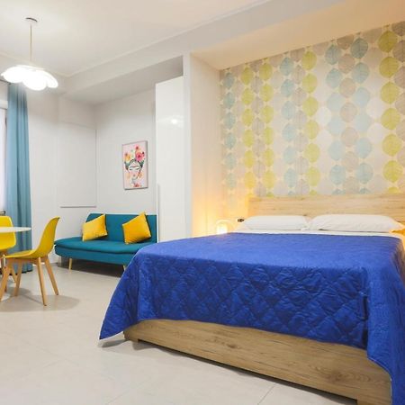Apartamento Le Stanze Di Mami Salerno Exterior foto