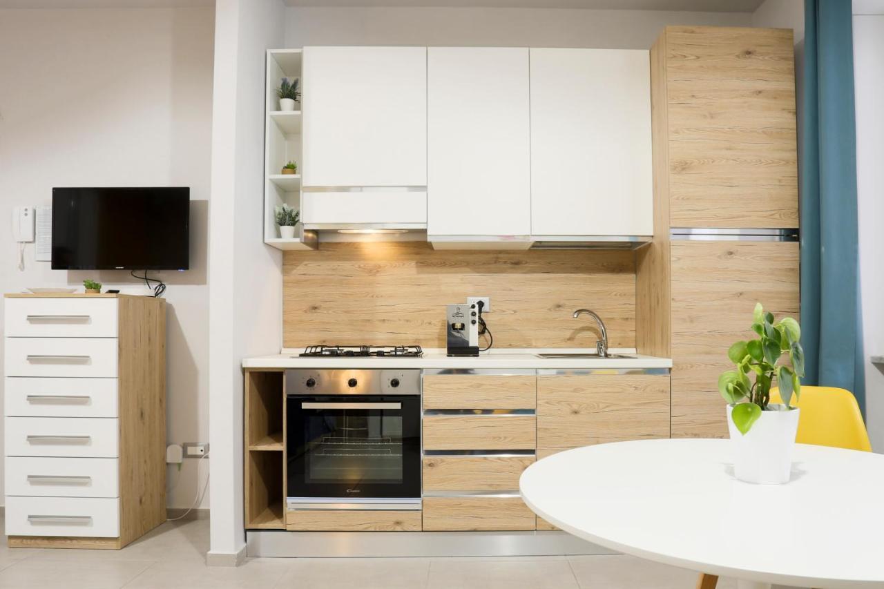 Apartamento Le Stanze Di Mami Salerno Exterior foto