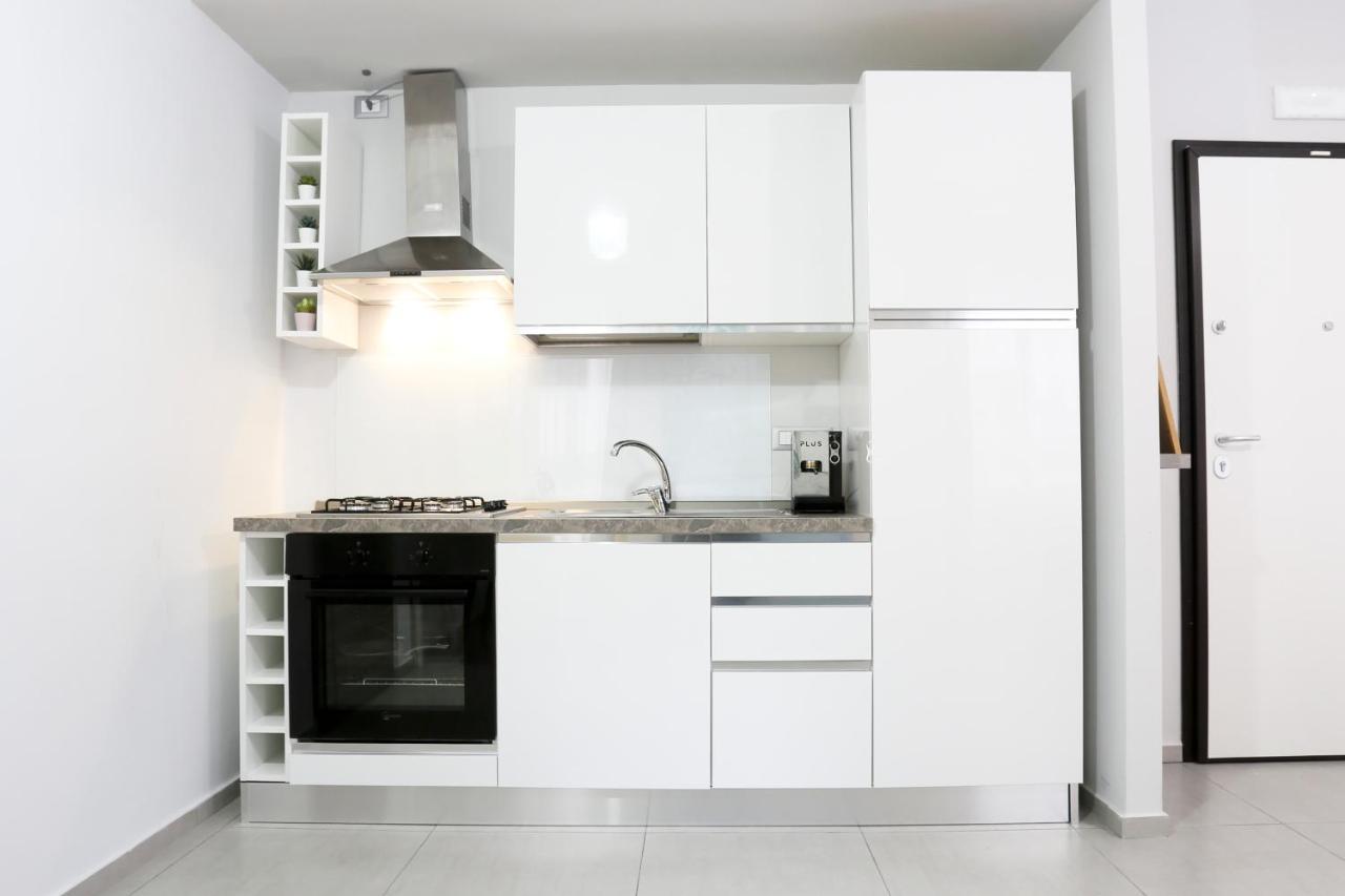 Apartamento Le Stanze Di Mami Salerno Exterior foto